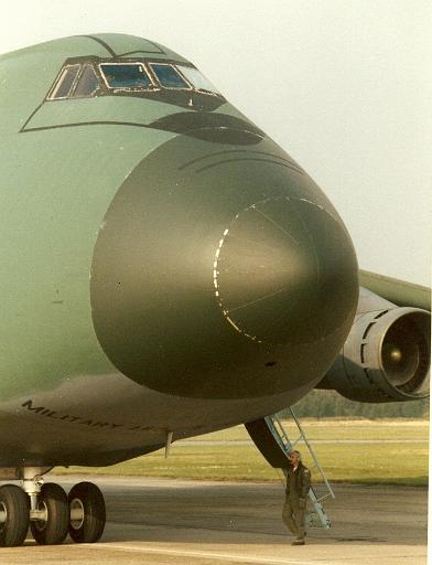 1987-11 C5 Galaxy.jpg